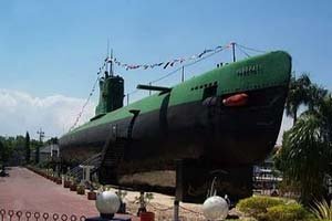 Submarine monument